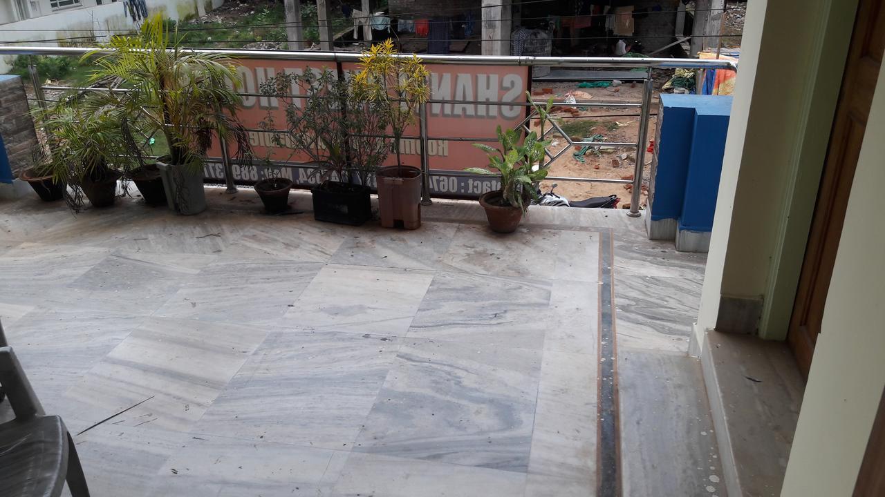 בובנשוואר Shanti Guesthouse מראה חיצוני תמונה